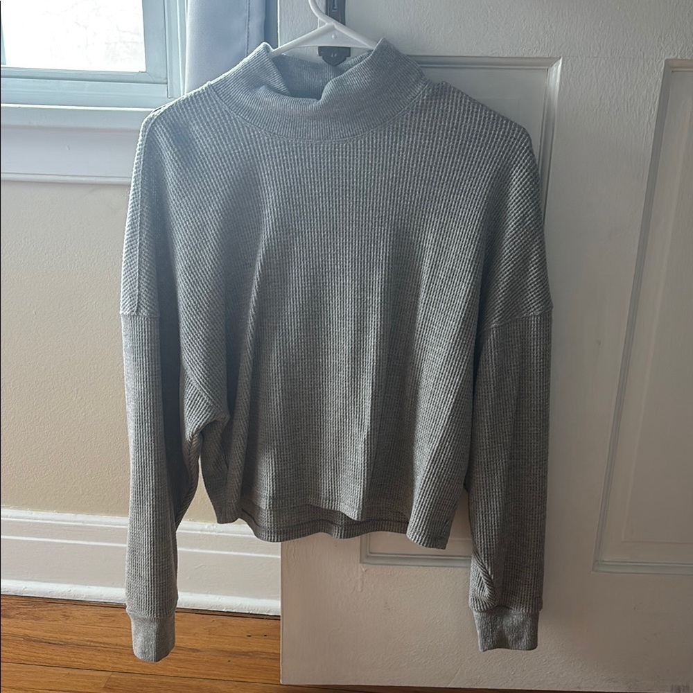 Abercrombie & Fitch Gray Ribbed long sleeve